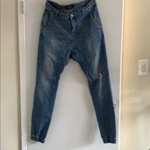 Zanerobe distressed slingshot jogger jean